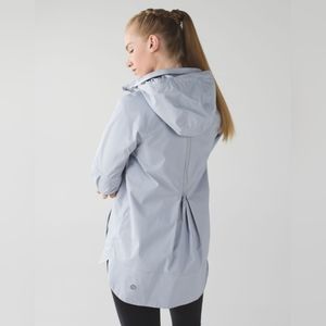 Lululemon Fo Drizzle Jacket size 4